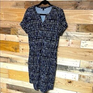Banana Republic size Small Stylish Blue Patterned V-neck Draw String Waist Dress